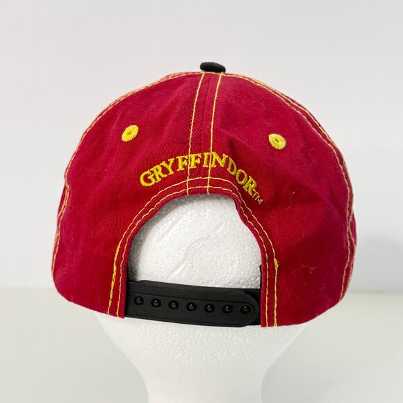 Harry Potter Universal Studios Gryffindor Crest Team Cap Colorblock Hat Cotton - Picture 2 of 6